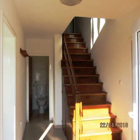 Hébergement de vacances House Sara *