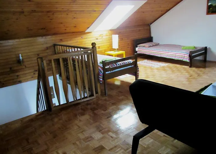 Holiday House Sara بيت للعطل أوباتيا