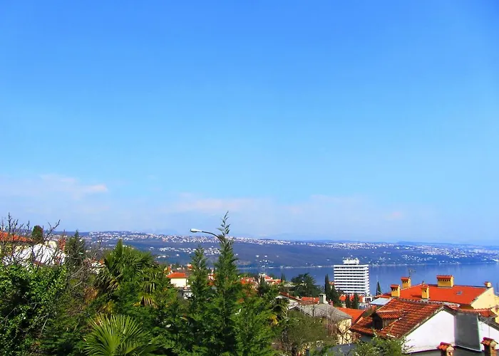 Holiday House Sara بيت للعطل