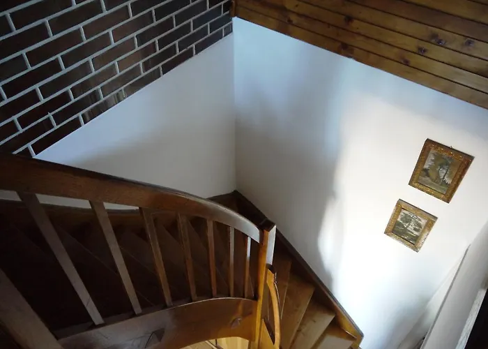 Holiday House Sara *