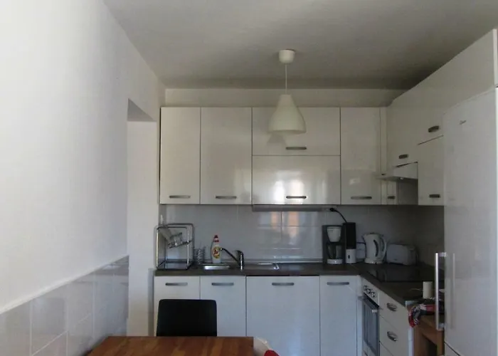 Holiday House Sara بيت للعطل أوباتيا