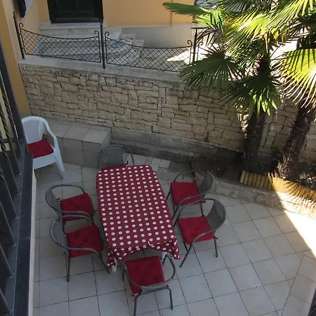 House Sara בית נופש