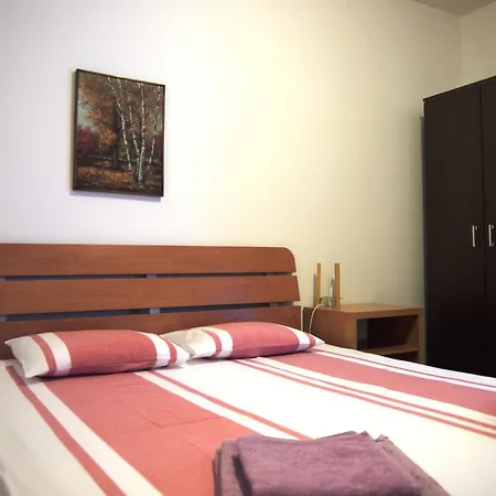 בית נופש House Sara