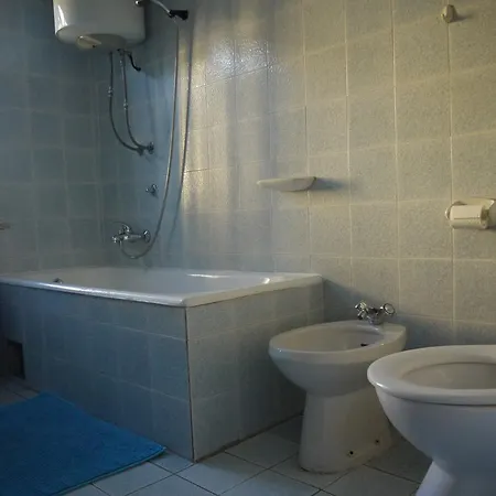 בית נופש House Sara *